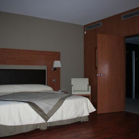 Alti Hotel Bagnères-de-Luchon Zewnętrze zdjęcie