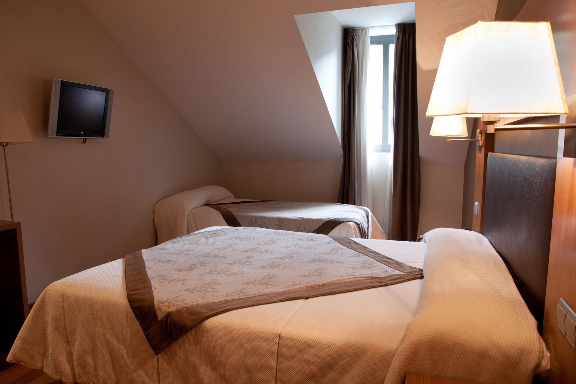 Alti Hotel Bagnères-de-Luchon Zewnętrze zdjęcie