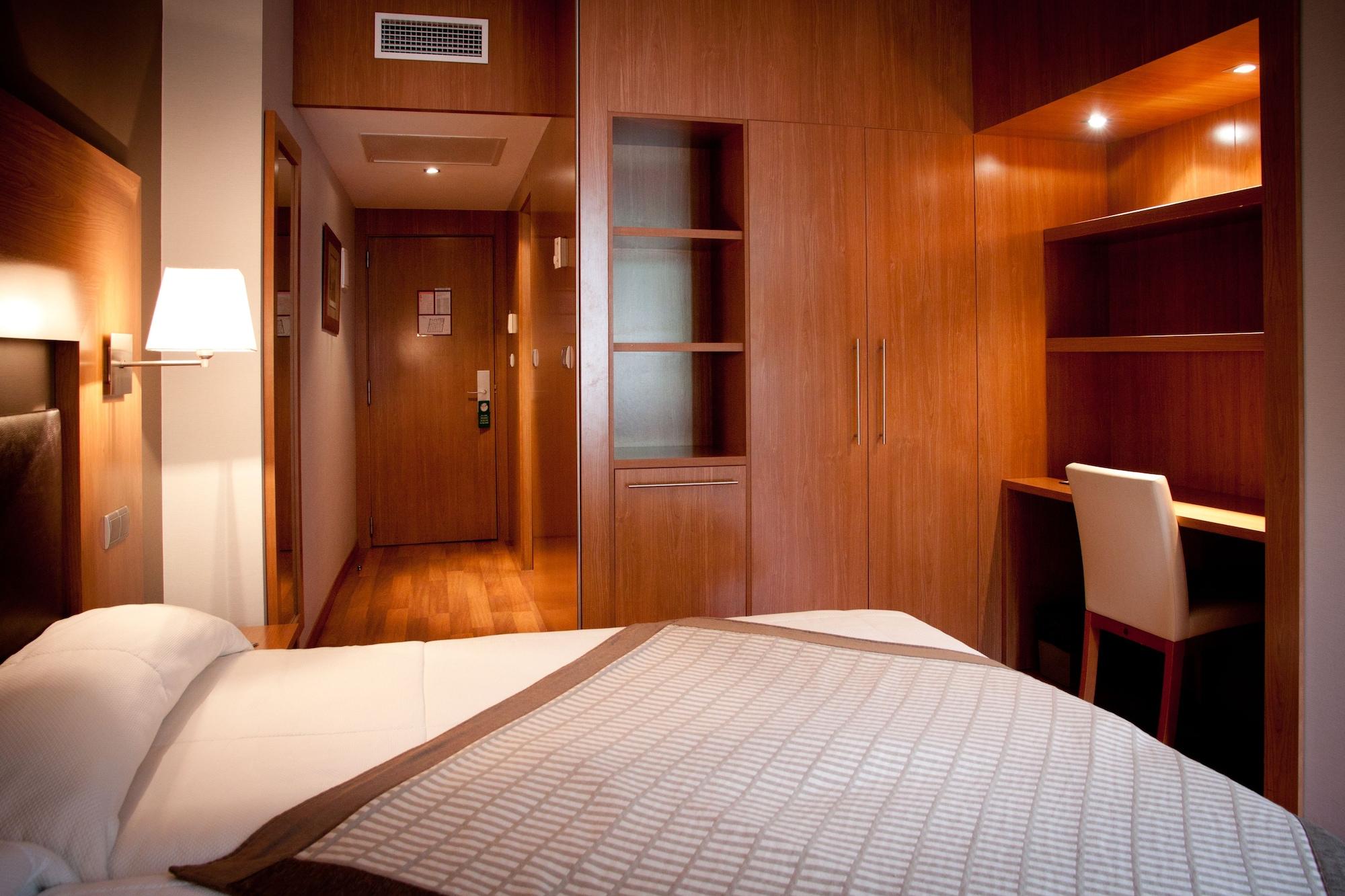 Alti Hotel Bagnères-de-Luchon Zewnętrze zdjęcie
