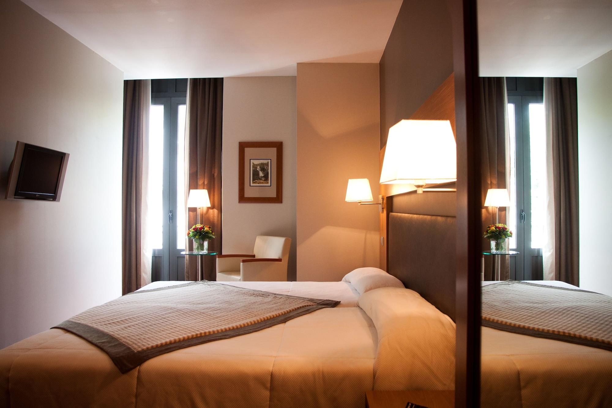 Alti Hotel Bagnères-de-Luchon Zewnętrze zdjęcie